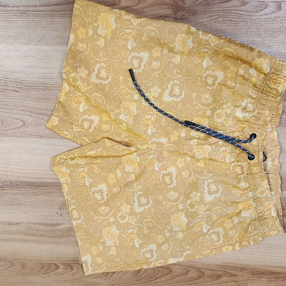 Toad&Co Blue & Yellow Floral Men's Pull On Pants 2 For $25 Or $15 Each - Picture 4 of 6